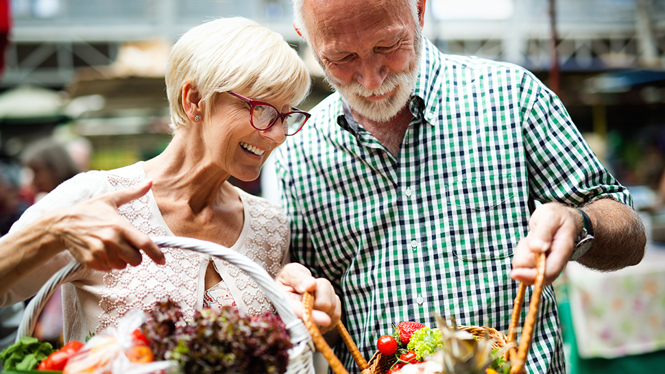En raison de la COVID-19, les Canadiens ont modifié leurs comportements d’achat de nourriture et leurs habitudes de consommation – le point de vue des experts