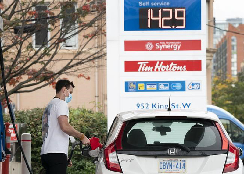 Les entreprises s'attendent à une forte inflation et au départ d'employés, dit la BdC